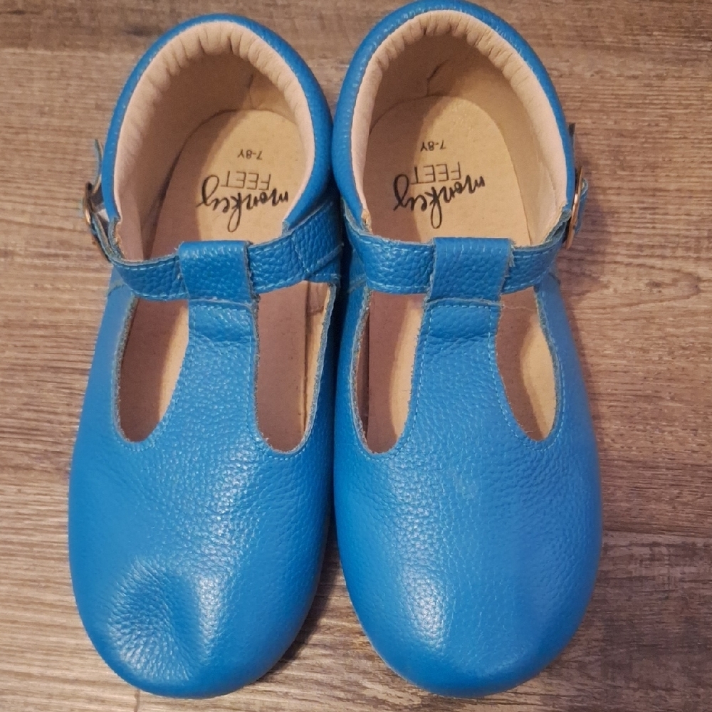Monkey feet Shoes